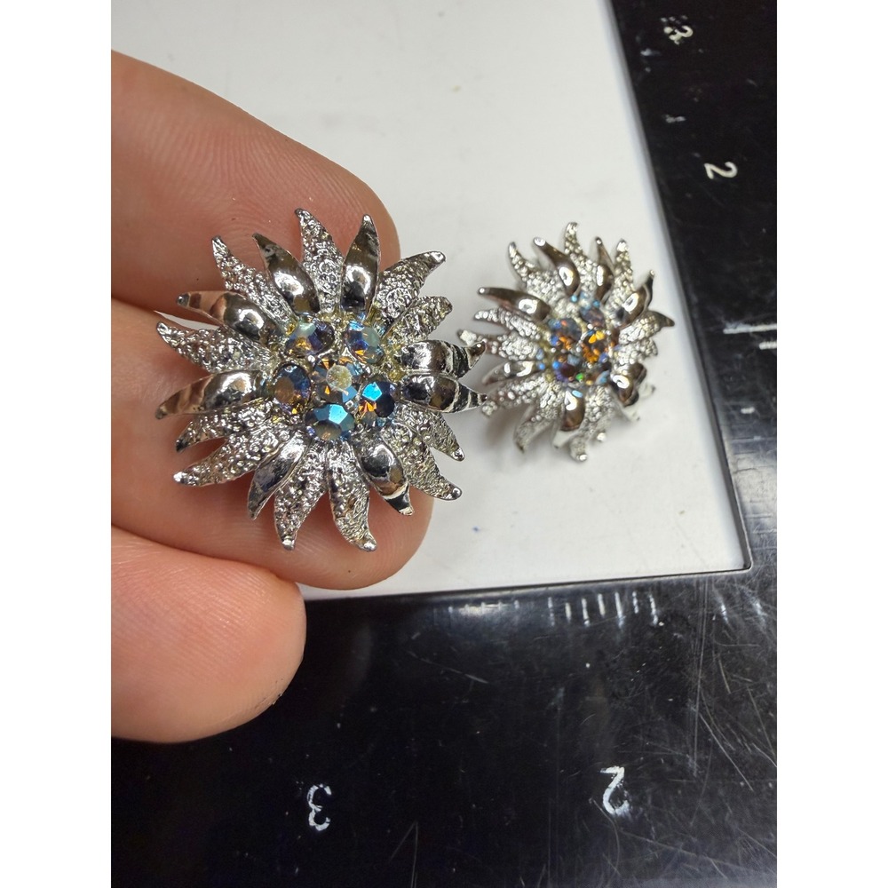 Silver Tone Aurora Borealis Rhinestone Sunflower Clip On Earrings Floral Studs